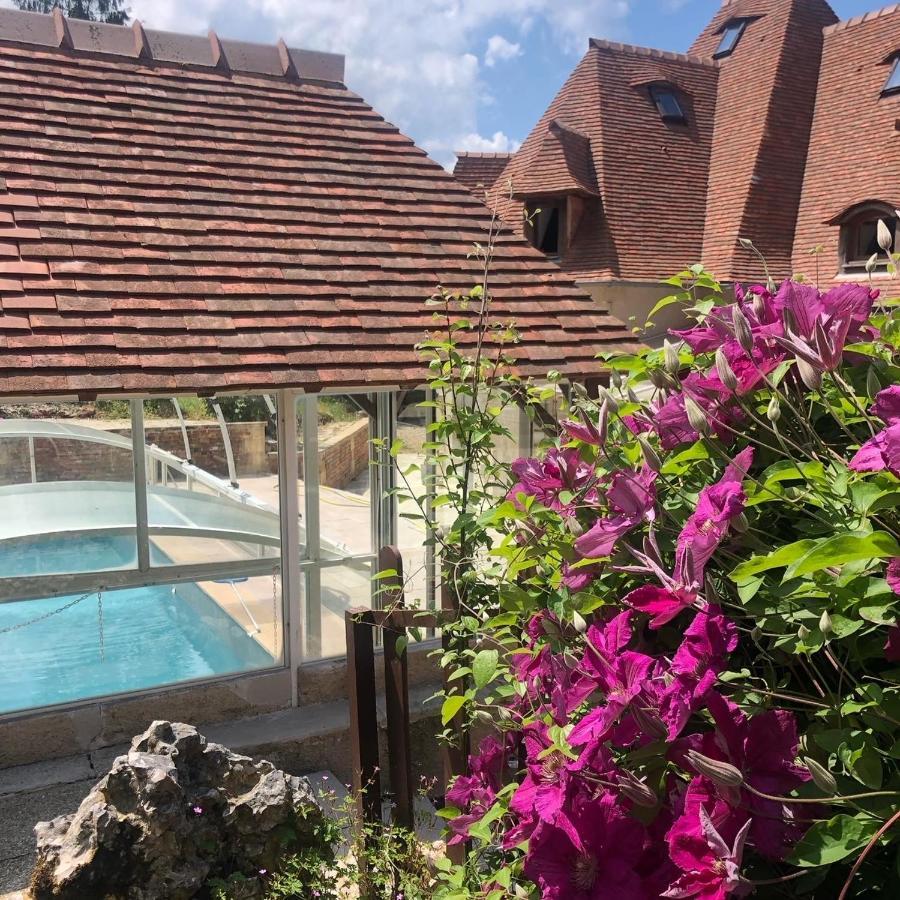 Le Prieure Des Fontaines Hotel Les Preaux Exterior photo